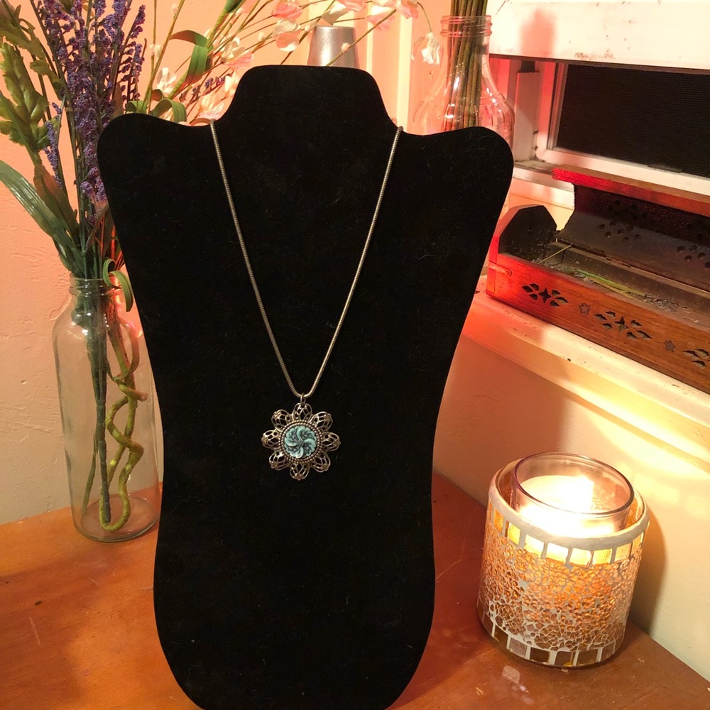 70s Pendent